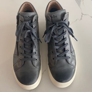 Taos Size 9.5 Shoes